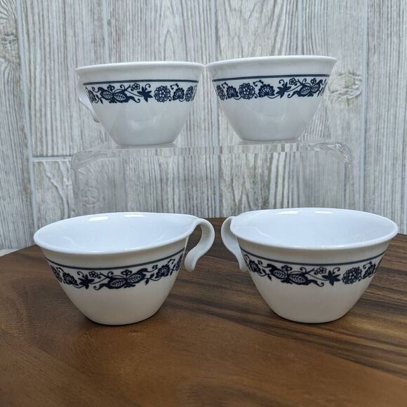 4 Corning Corelle Livingware Old Town Blue Onion Hook Handle Tea Cup Coffee Mug - Picture 1 of 6